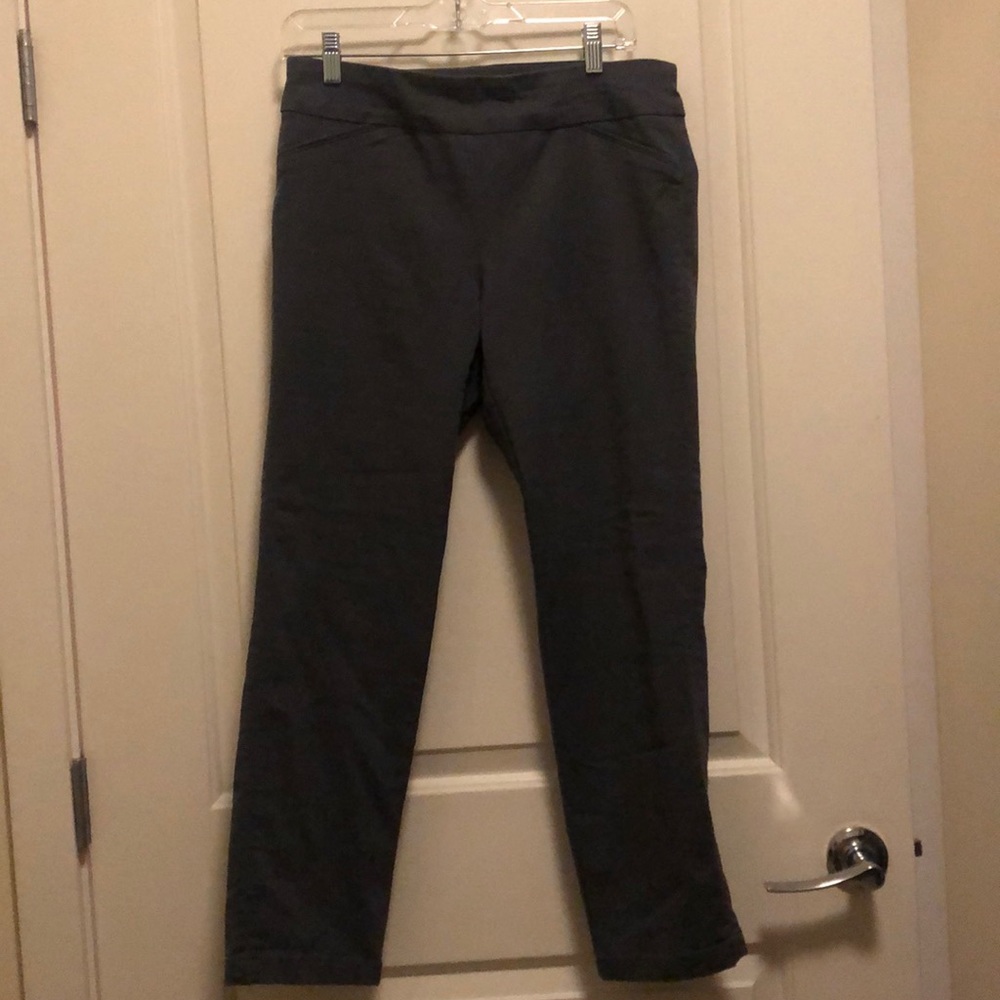 Croft & Barrow grey pants - 8 Petite